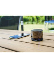 SYNTH. Coluna de som portátil com microfone