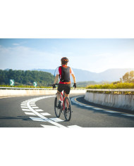 MOUNTI. Mochila de desporto com reservatório de água